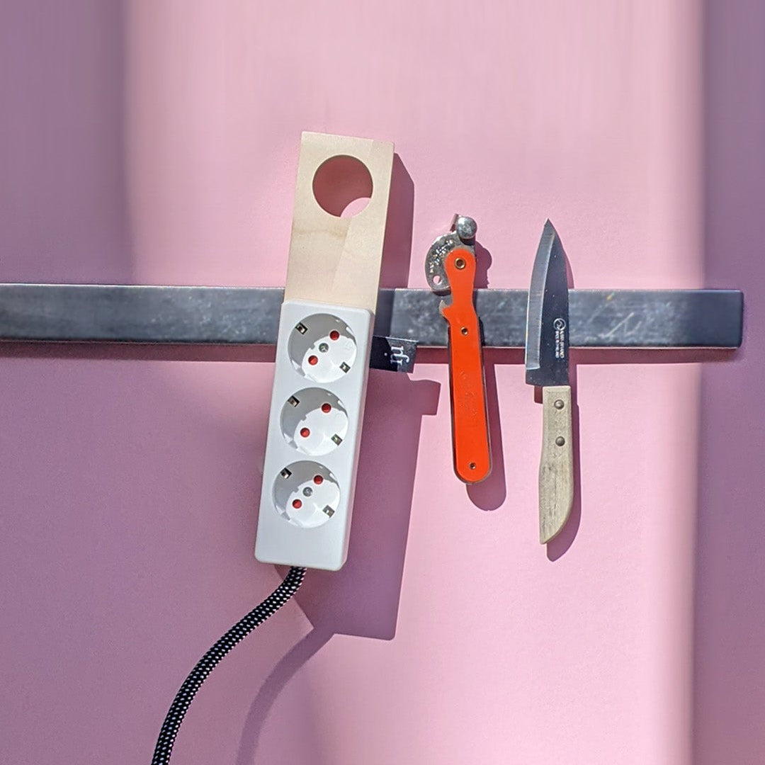 Njustudio Stromer Mini magnetische Steckerleiste weiß mit Textilkabel