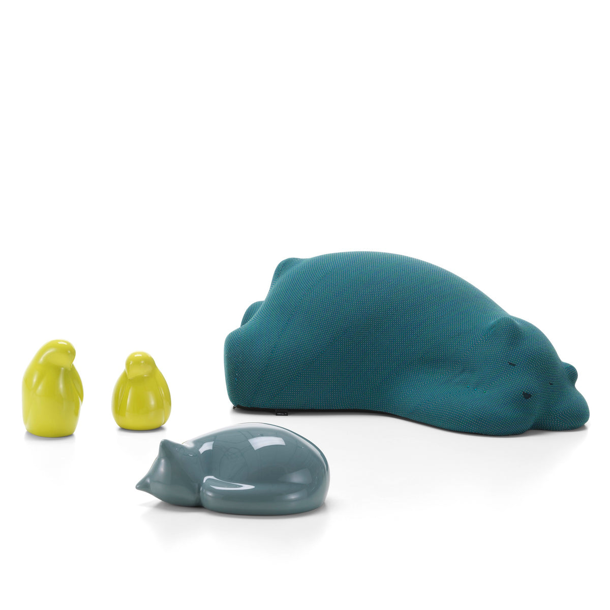 Vitra Resting Bear Hocker Dekoobjekt türkis