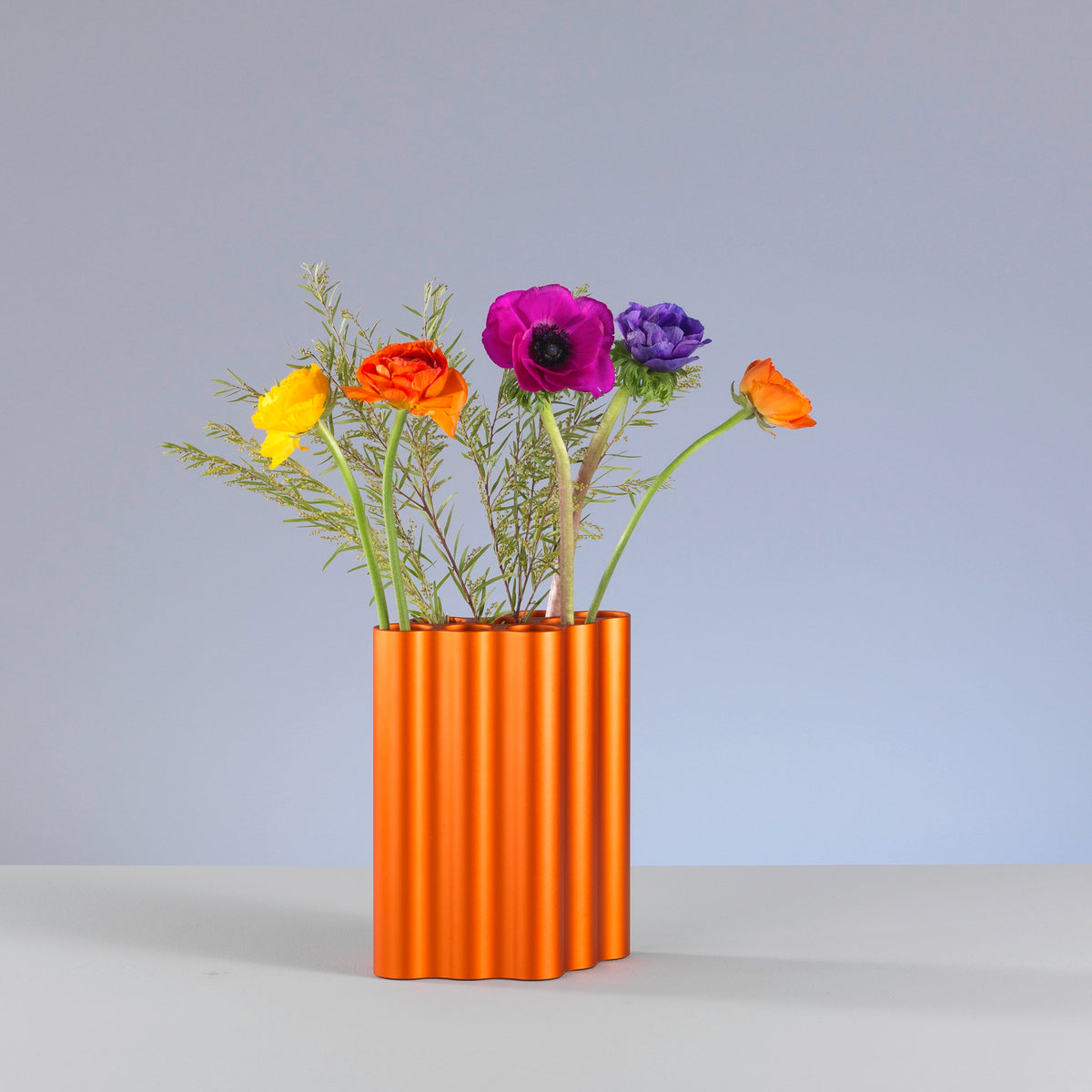 Vitra Nuage Vase métallique medium – Designvase mit skulpturalem Charakter