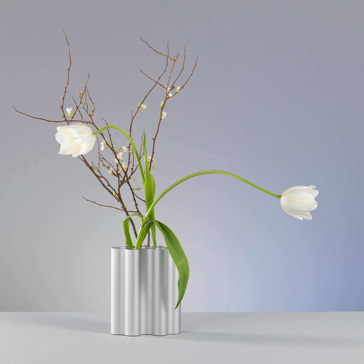 Vitra Nuage Vase métallique medium – Designvase mit skulpturalem Charakter