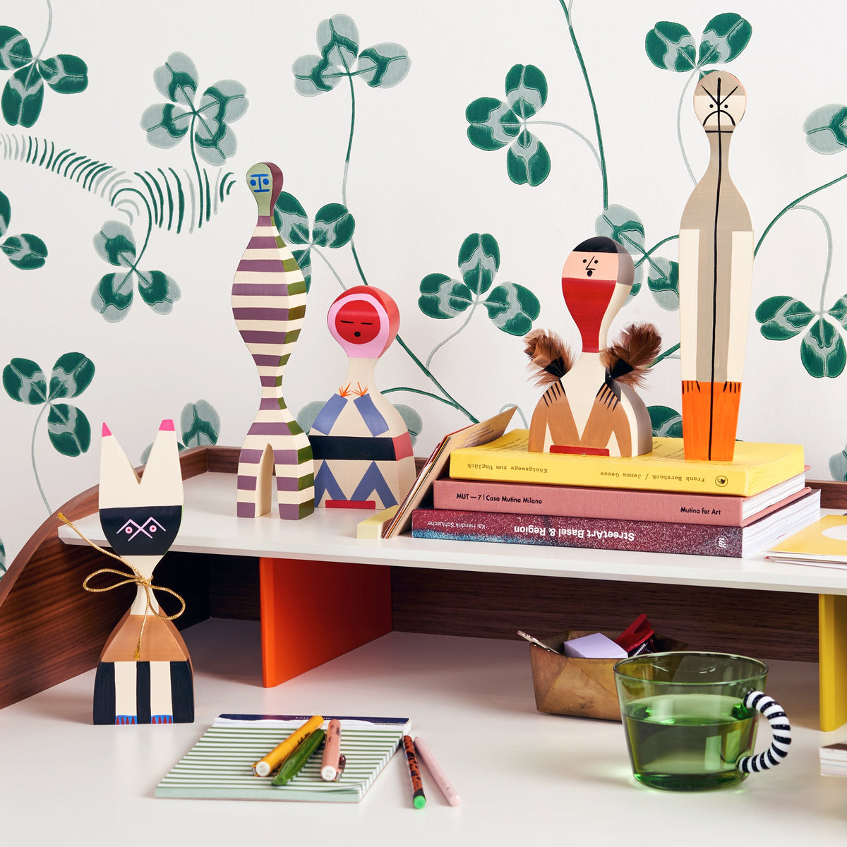 Vitra Wooden Dolls No. 18 exklusive limitierte Holzfigur bunt bemalt