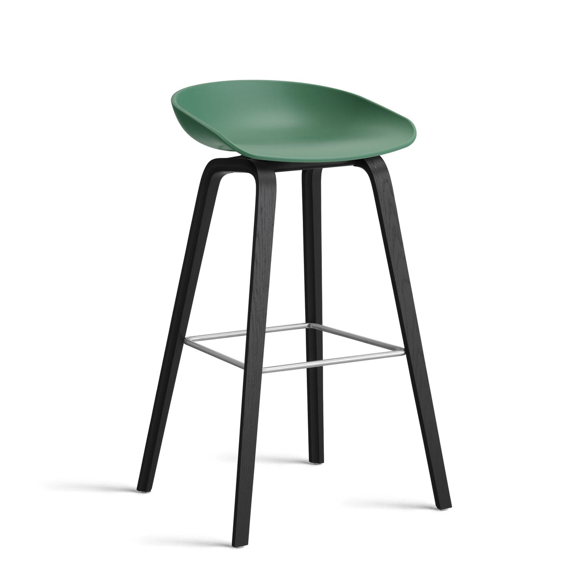 Hay AAS 32 Barhocker – Sitz Kunststoff recycelt Gestell Eiche/Nussbaum
