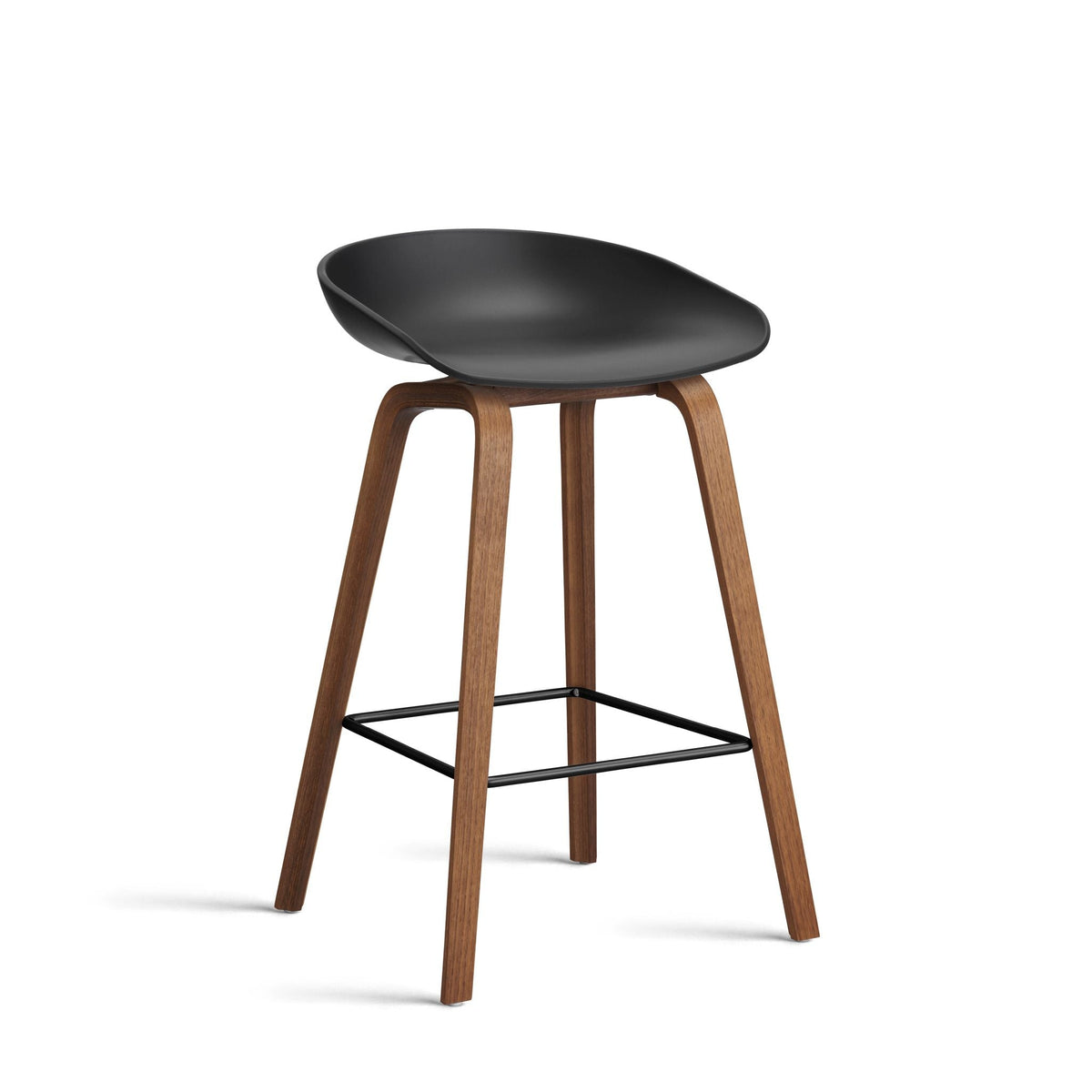 Hay AAS 32 Barhocker – Sitz Kunststoff recycelt Gestell Eiche/Nussbaum