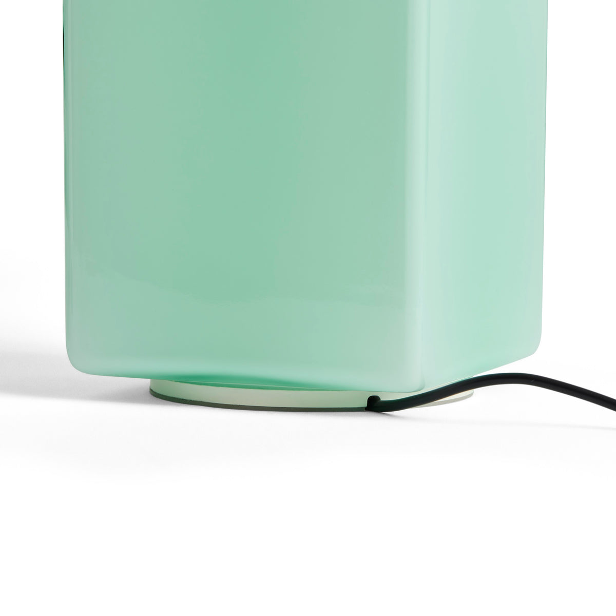 HAY Parade portable Lamp tragbare LED Leuchte Höhe 24cm Glas shell weiß