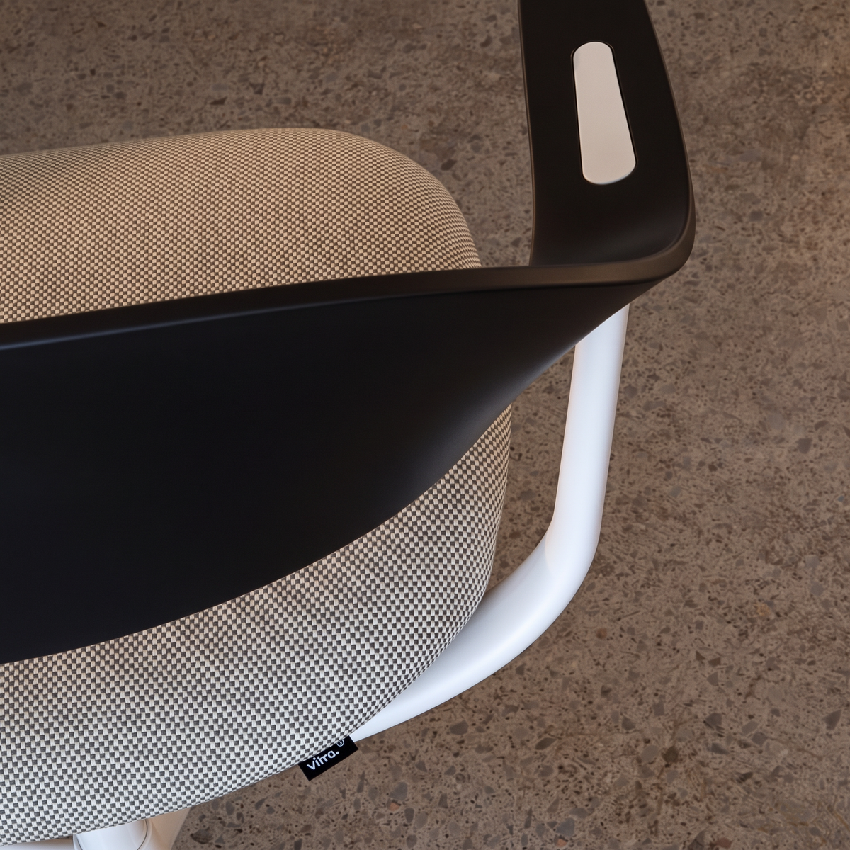 Vitra Mynt High Counterstuhl Sitz & Rücken Recycling-Kunststoff