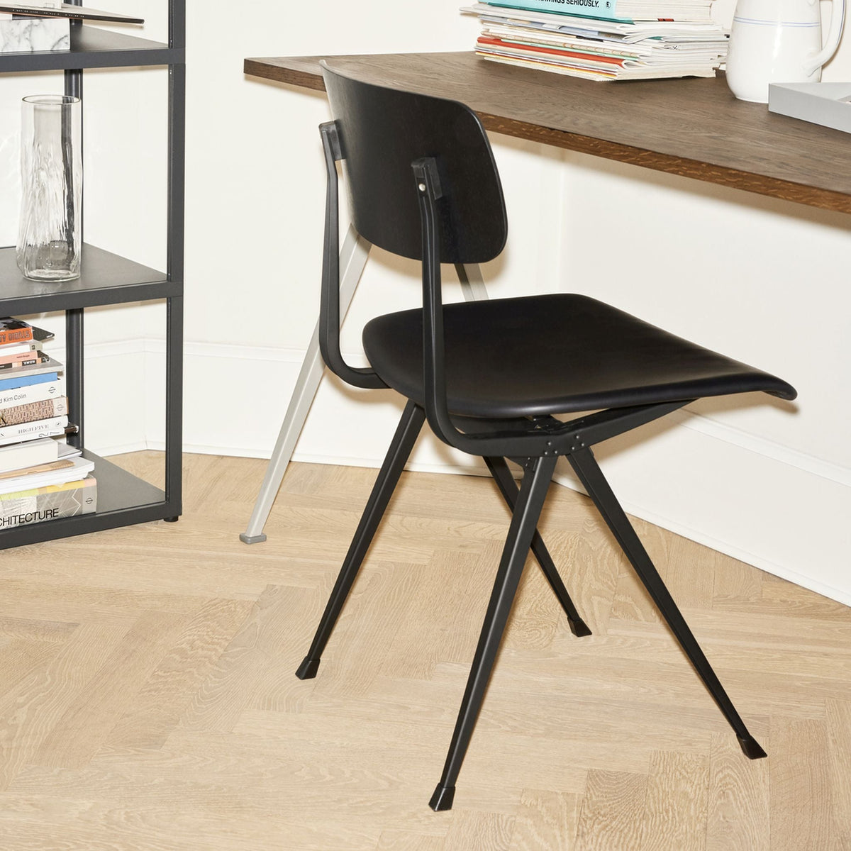 Hay Result Chair 4-Fuß-Stuhl Sitz & Rücken Sperrholz Eiche Stahlgestell