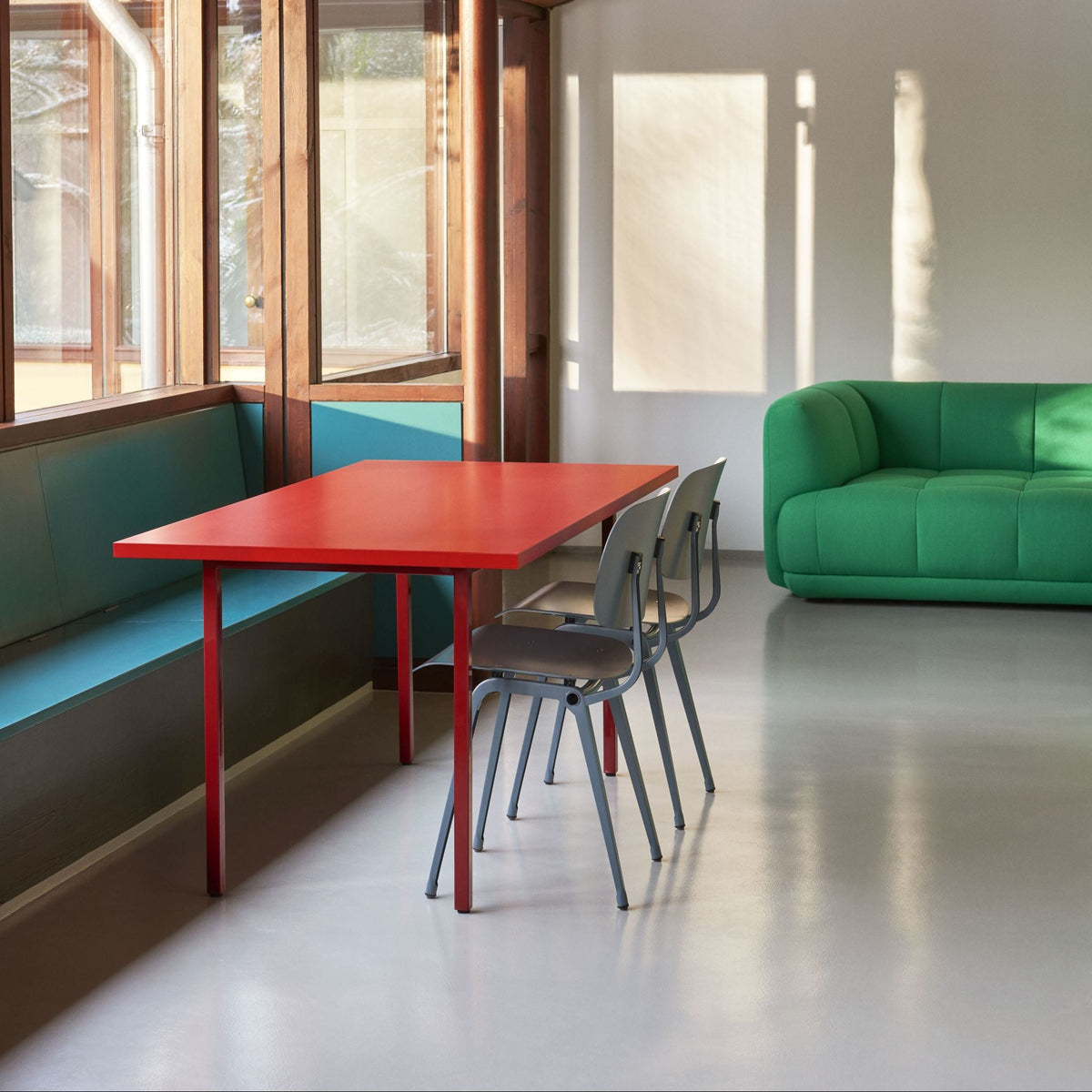 Hay Revolt Chair 4-Fuß-Stuhl Sitz & Rücken ABS-Kunststoff Stahlgestell