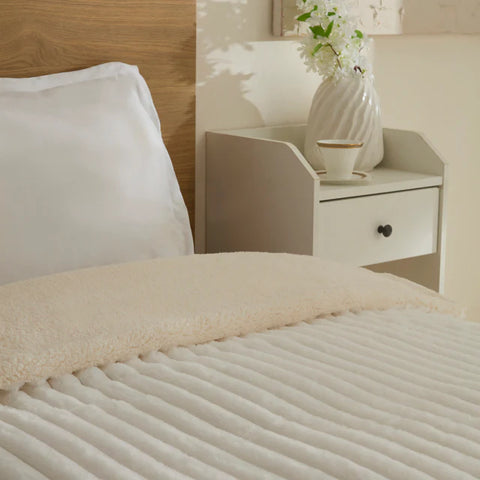 Karaca Stripe Sherpa Witte Deken 150x200