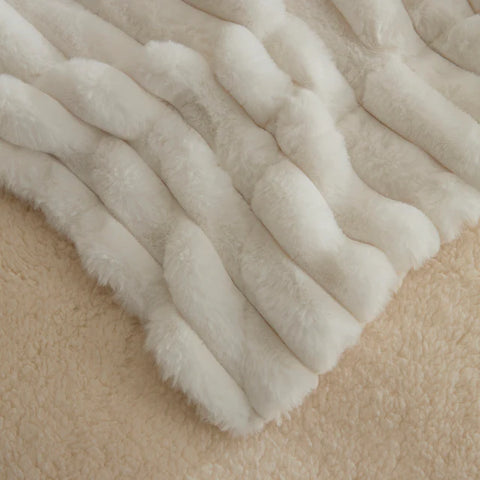 Karaca Stripe Sherpa Witte Deken 150x200