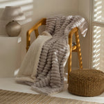 Karaca Stripe Sherpa Grijze Deken 130x150