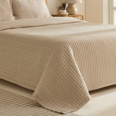 Manon Spreiset, Tweepersoons, Beige