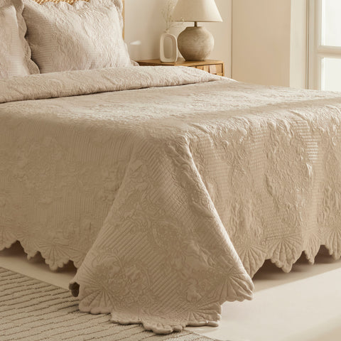 Camille bedsprei set beige 230x240 cm + 2 (50x70 cm)