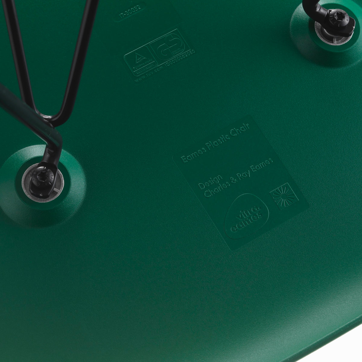 Vitra Eames Plastic Side Chair DSW RE Ahorn gelblich Kunststoff