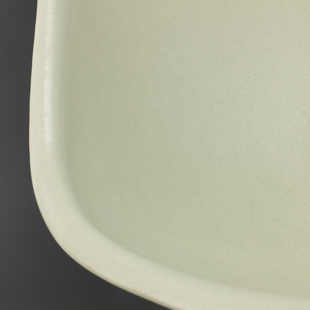 Vitra Eames Fiberglass Side Chair 4 Gestellvarianten & Sitzpolster optional