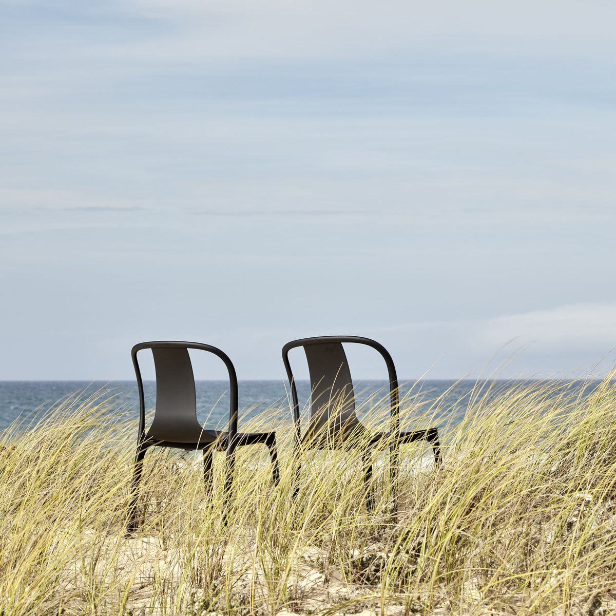 Vitra Belleville Chair Stuhl Kunststoff / Holz stapelbar Indoor & Outdoor