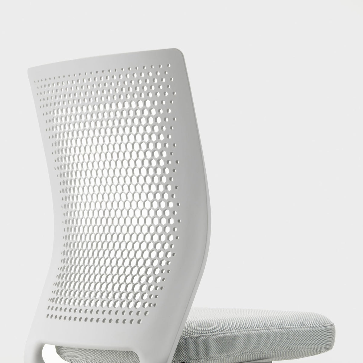 Vitra ID Air Bürostuhl gelochter patentierter Kunststoffrücken Sitzbezug Laser RE