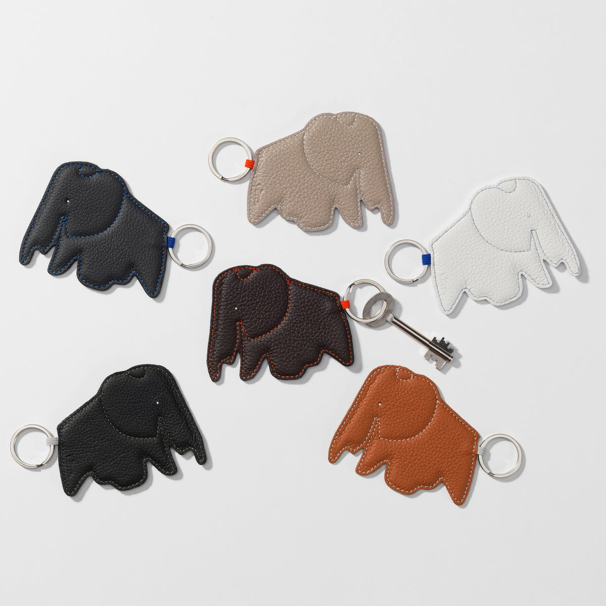 Vitra Key Ring Schlüsselanhänger sand Elephant Rindsleder