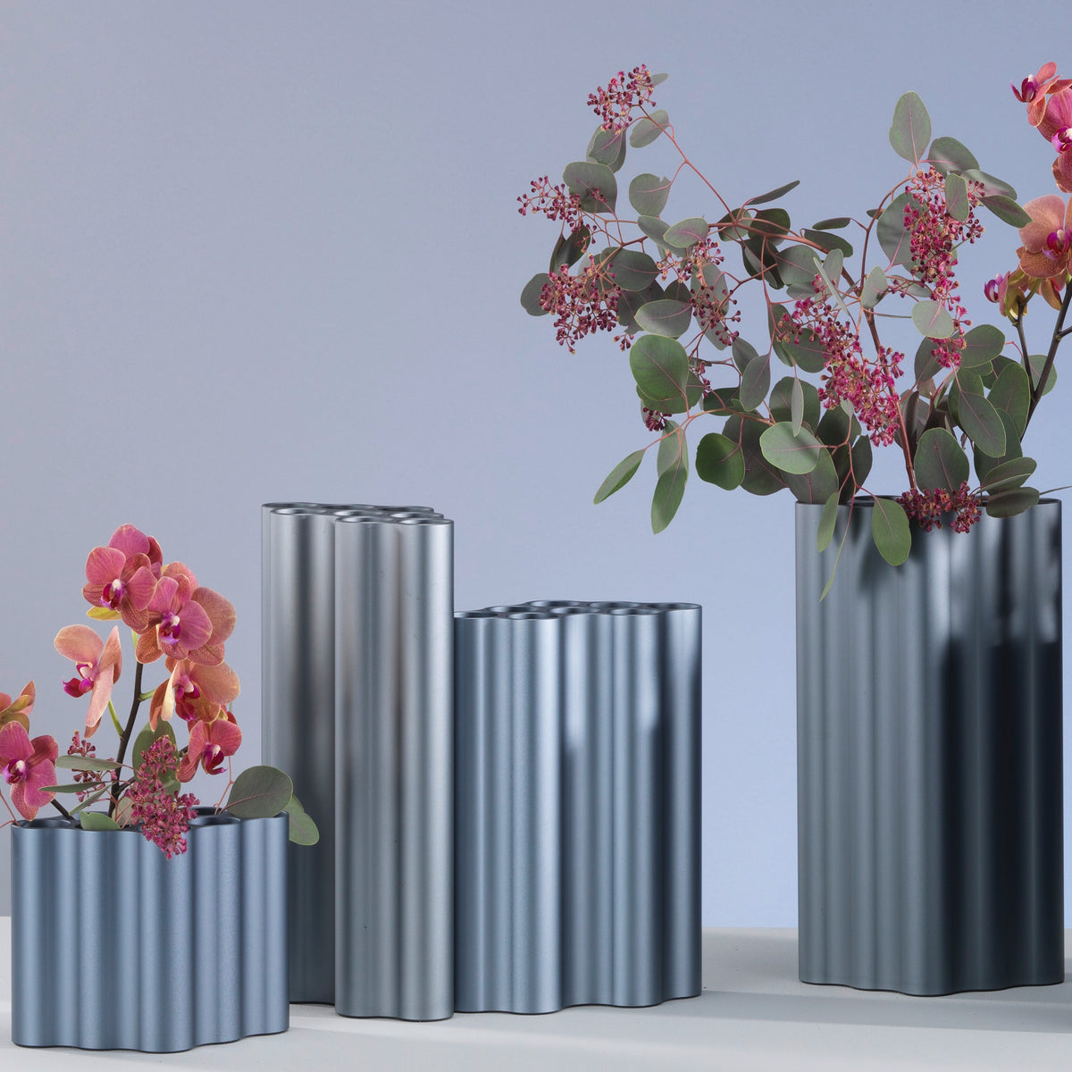 Vitra Nuage Vase métallique medium – Designvase mit skulpturalem Charakter
