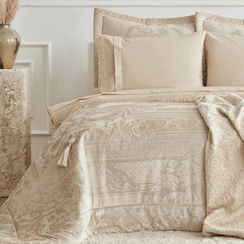 Karaca Home Valeria Queen 8-delige Trouwen Set Goud