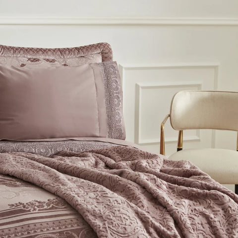 Karaca Home Valeria Queen 8-delige Trouwt Set Rozenkleur