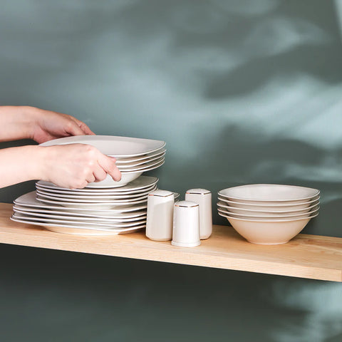 Karaca Timeless 59-delige Porseleinen Halve Vierkante Dinerset voor 12 Personen, Goud