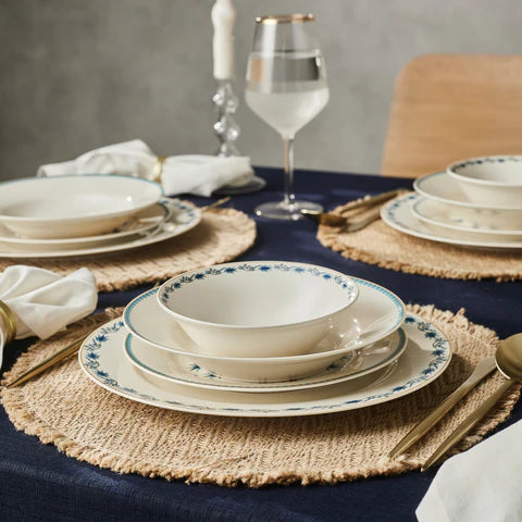 Karaca Forever Bone China Iznik 24-delig serviesset voor 6 personen, Meerkleurig