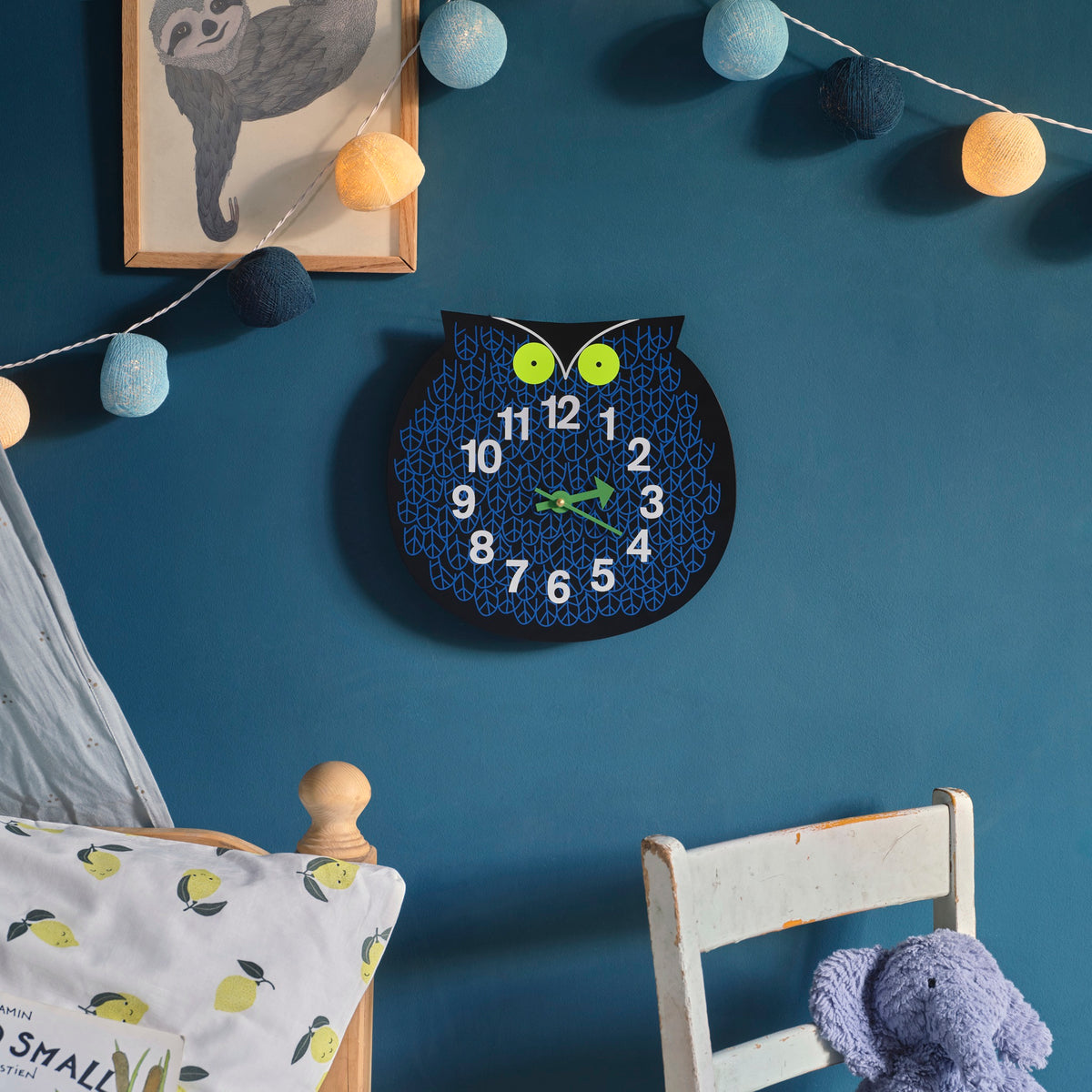 Vitra Zoo Timer "Omar the Owl" Wanduhr für Kinder in Eulenform