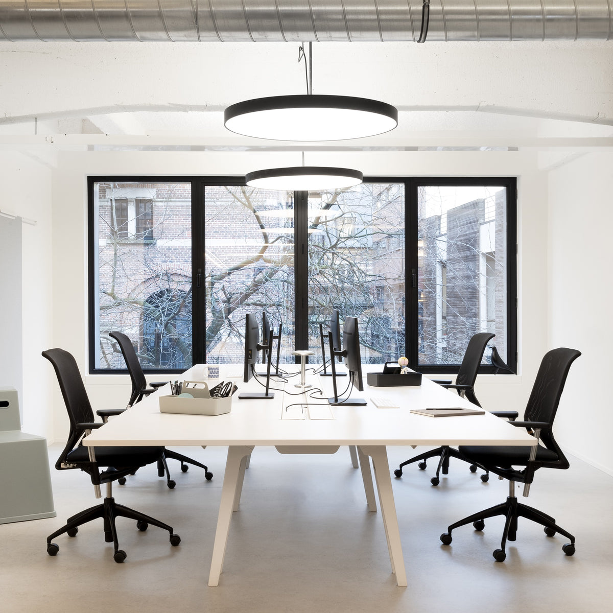 Vitra ID Mesh Bürostuhl mit Netzrücken Diamond Mesh Sitzbezug Plano