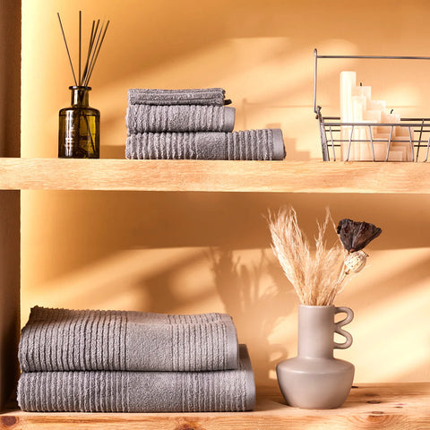 Karaca Rachel Supreme Douchehanddoek, Licht Grijs, 70x140 cm