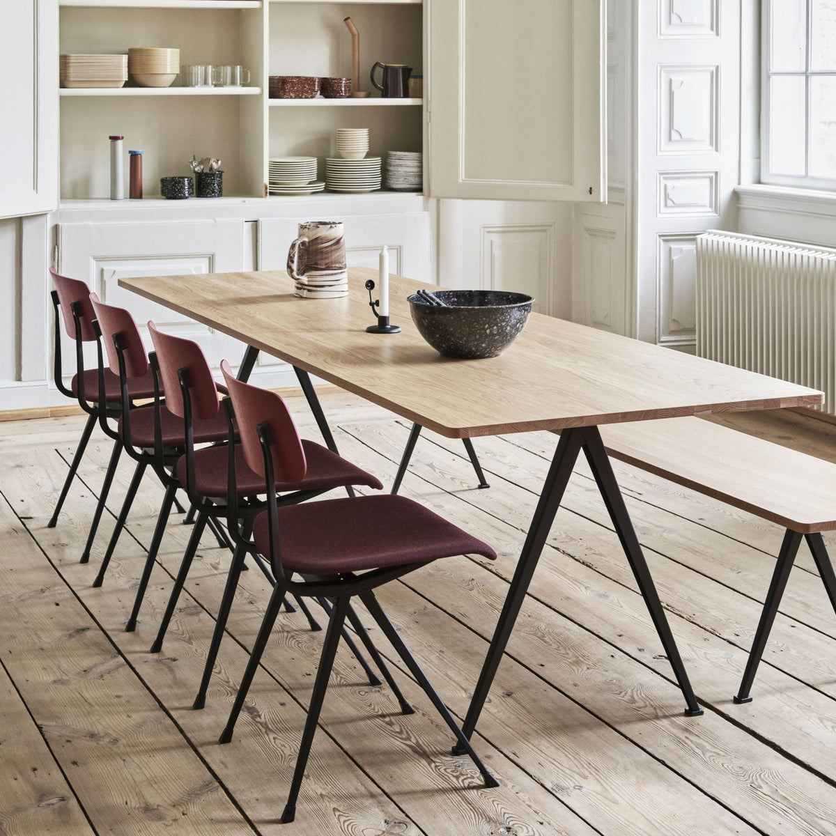 Hay Result Chair 4-Fuß-Stuhl Sitz & Rücken Sperrholz Eiche Stahlgestell