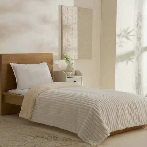 Karaca Stripe Sherpa Witte Deken 150x200