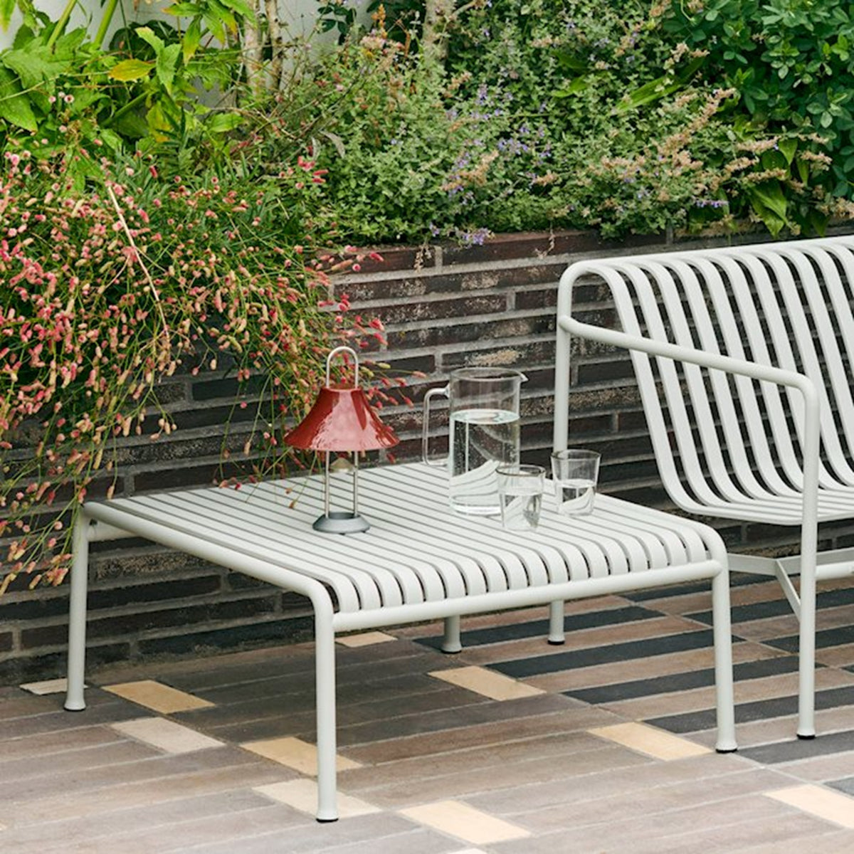 HAY Palissade Low Table Outdoor-Tisch niedrig Stahl 86 x 81 x H 38 cm